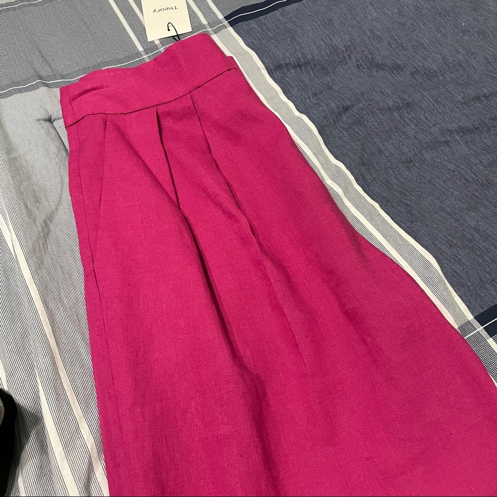 Theory Pleated Pants - Picture 10 of 11